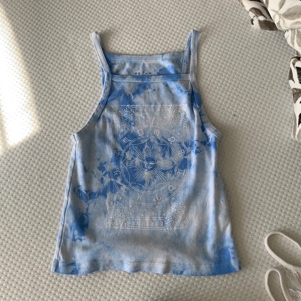 Halter top